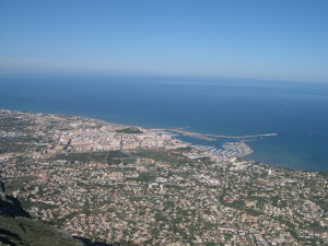 Vista de Dénia desde lo alto del Montgó